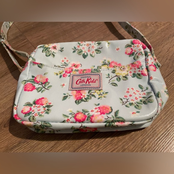 Cath Kidston Accessories Cath Kidston London Cath Kids Cross Body Gusset Bag With Adjustable